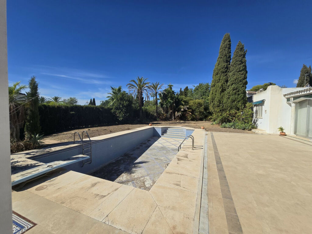 Detached Villa Marbella Málaga - image 23