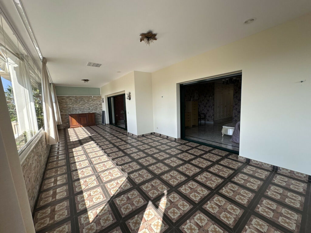 Middle Floor Apartment The Golden Mile Málaga - image 23