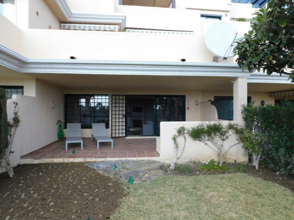 Ground Floor Apartment Elviria Málaga - image 23