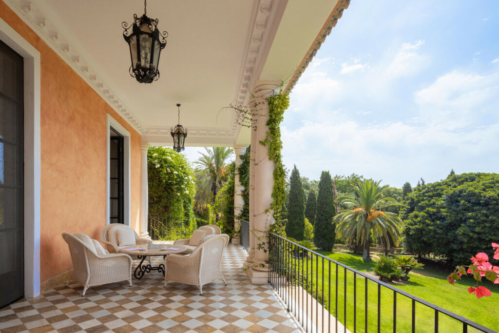 Detached Villa The Golden Mile Málaga - image 23