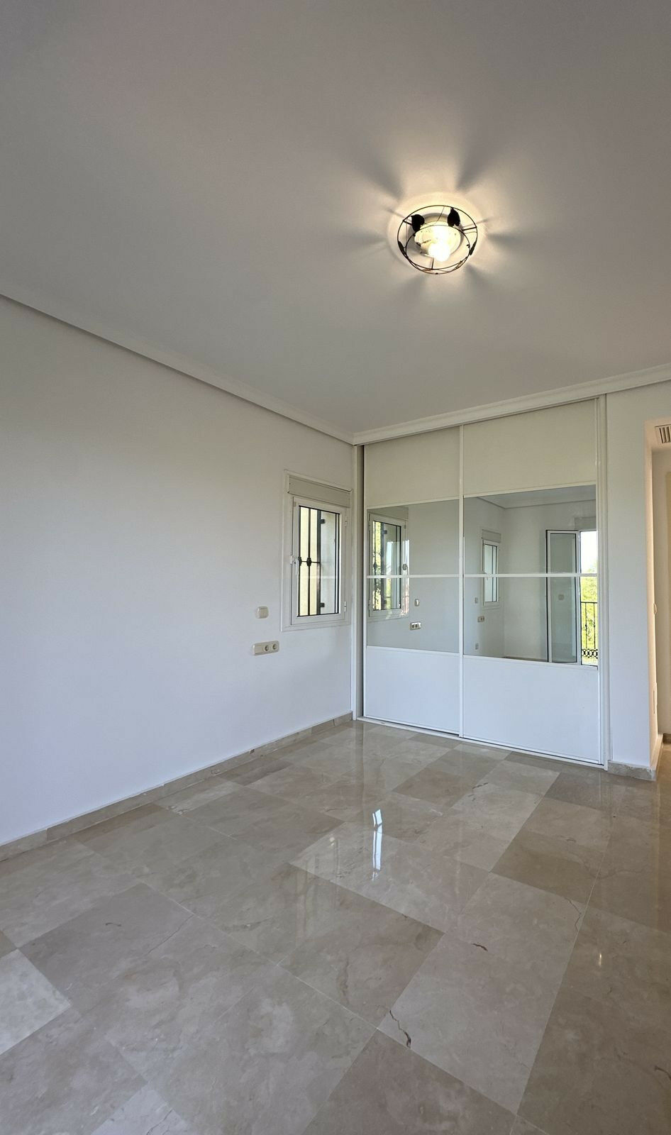 Detached Villa Elviria Málaga - image 23