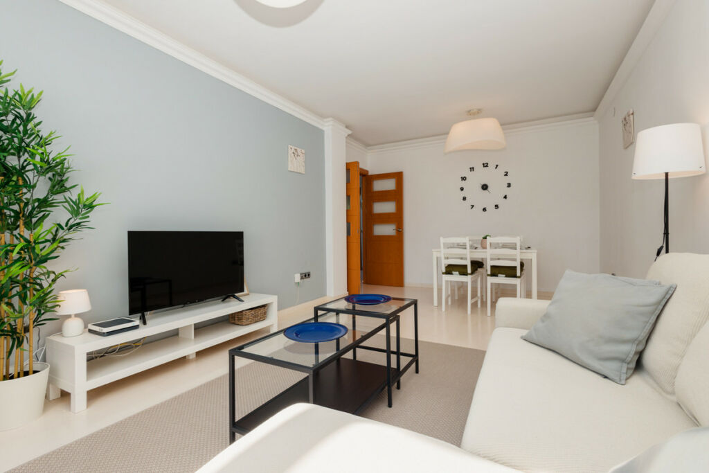 Middle Floor Apartment Sierra Blanca Málaga - image 23