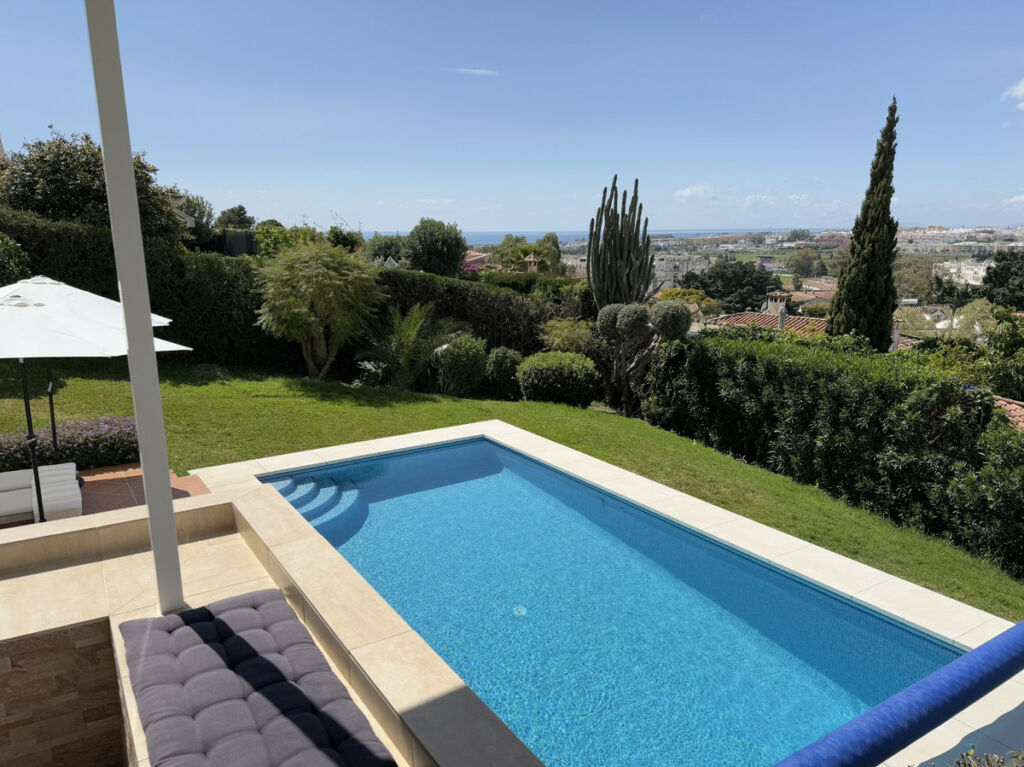 Detached Villa Nueva Andalucía Málaga - image 22
