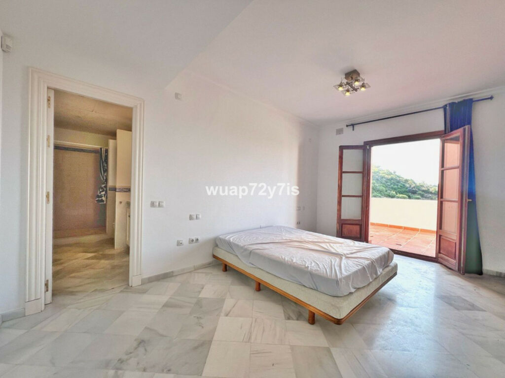 Semi-Detached House Benahavís Málaga - image 23