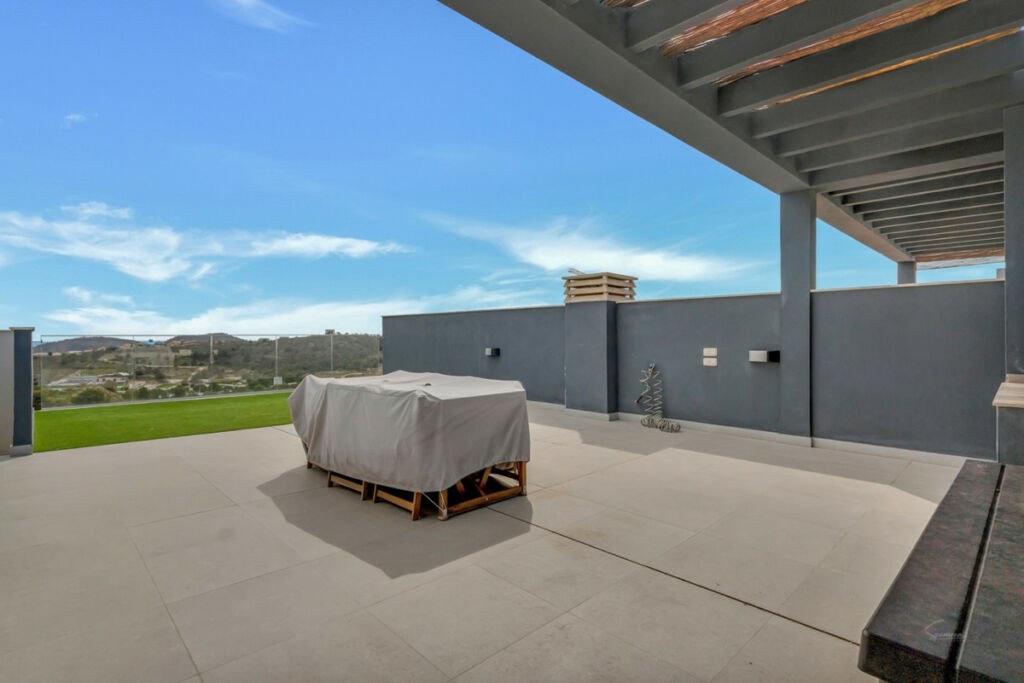 Penthouse Duplex Finestrat Alicante - image 23