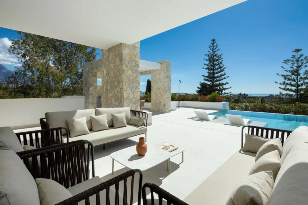 Detached Villa La Quinta Málaga - image 23