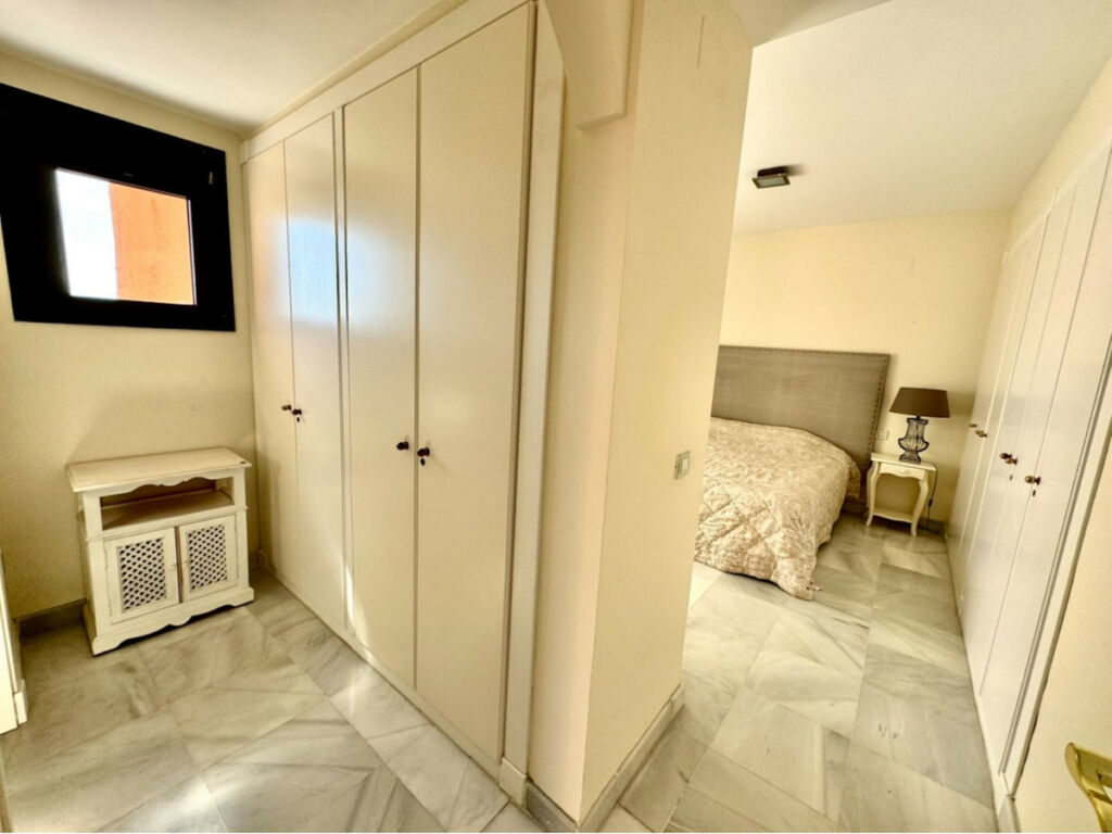 Penthouse New Golden Mile Málaga - image 23