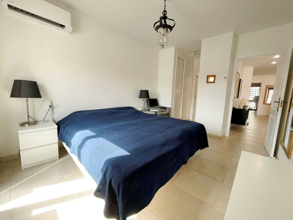 Middle Floor Apartment Nueva Andalucía Málaga - image 23