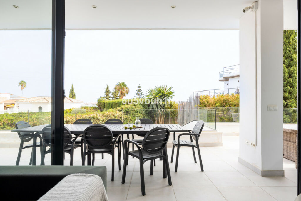 Detached Villa Torreblanca Málaga - image 23