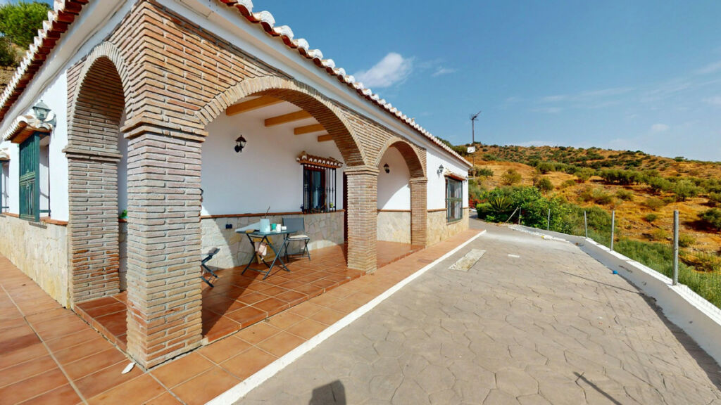 Detached Villa Arenas Málaga - image 23