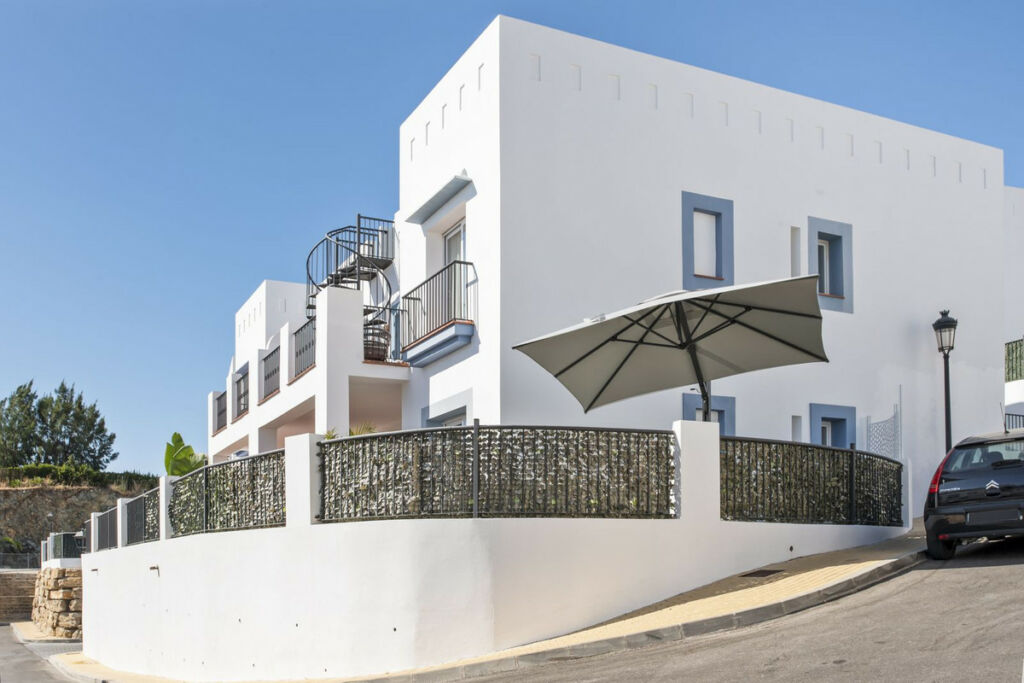 Ground Floor Apartment Benahavís Málaga - image 23