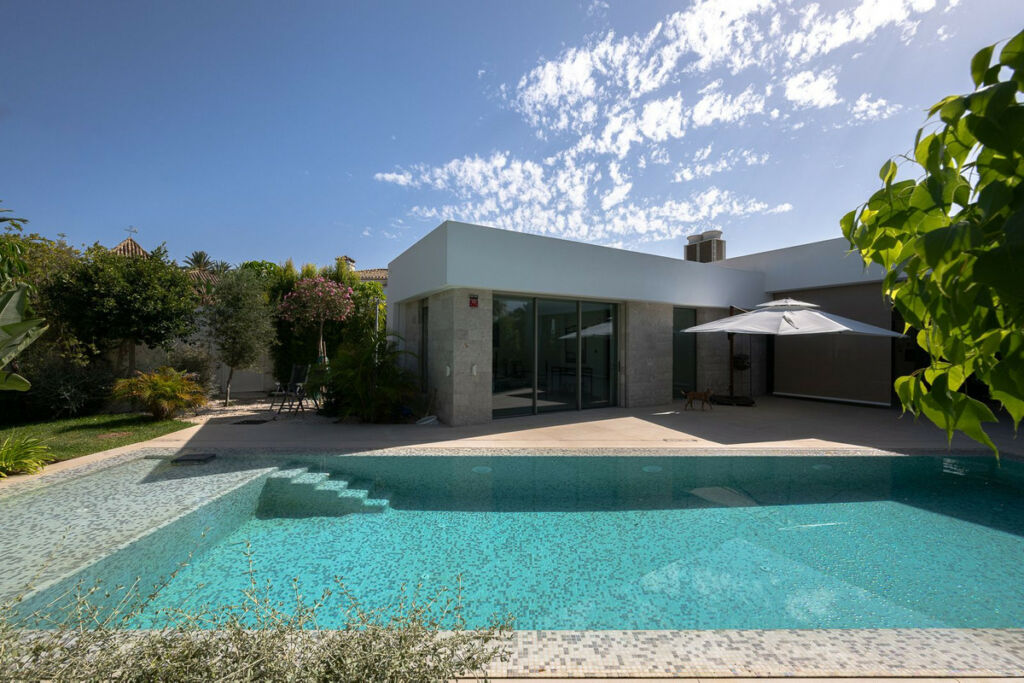 Detached Villa Marbesa Málaga - image 24