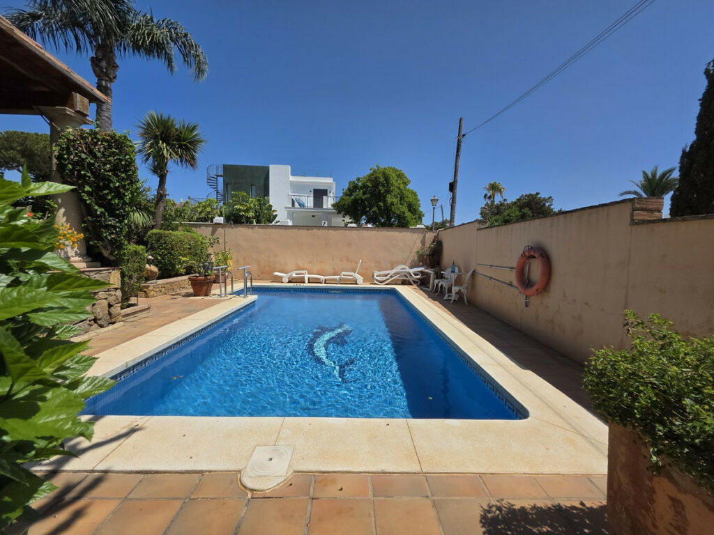 Detached Villa Marbesa Málaga - image 24