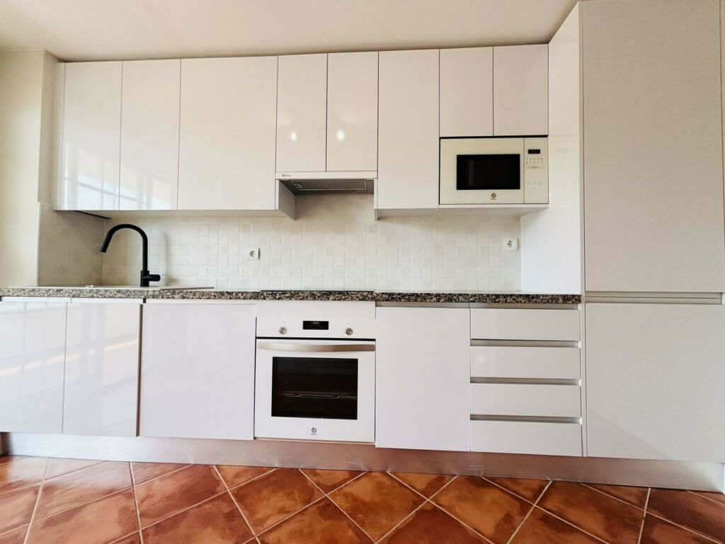 Middle Floor Apartment Benalmadena Málaga - image 24