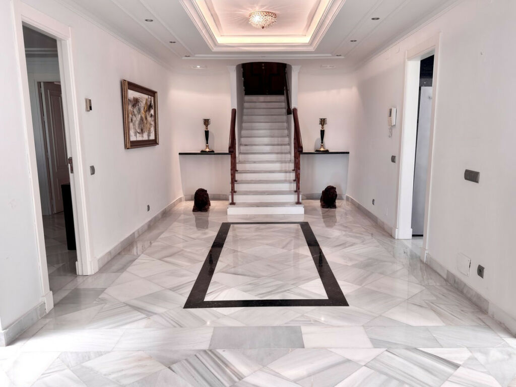 Duplex Puerto Banús Málaga - image 23