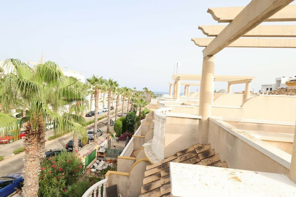 Detached Villa Cabo Roig Alicante - image 24