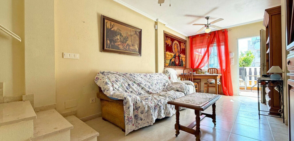 Townhouse Torrevieja Alicante - image 24