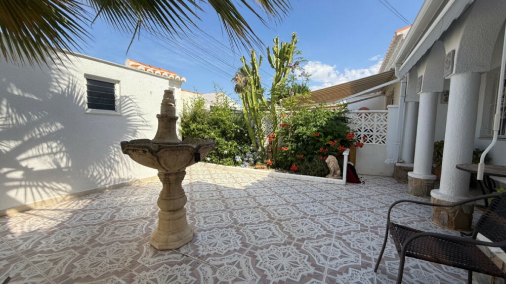 Detached Villa Torrevieja Alicante - image 24