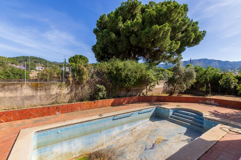 Detached Villa Alhaurín de la Torre Málaga - image 24