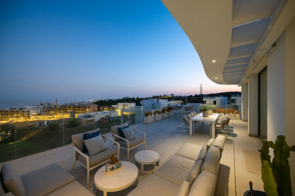 Penthouse Fuengirola Málaga - image 24
