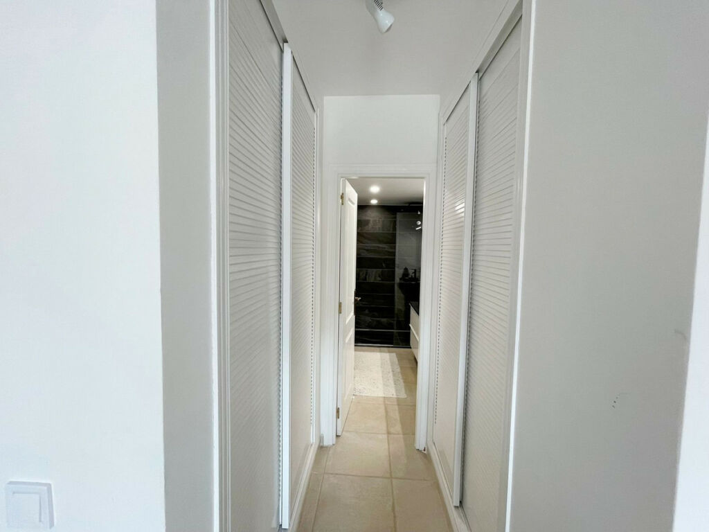 Middle Floor Apartment Nueva Andalucía Málaga - image 24