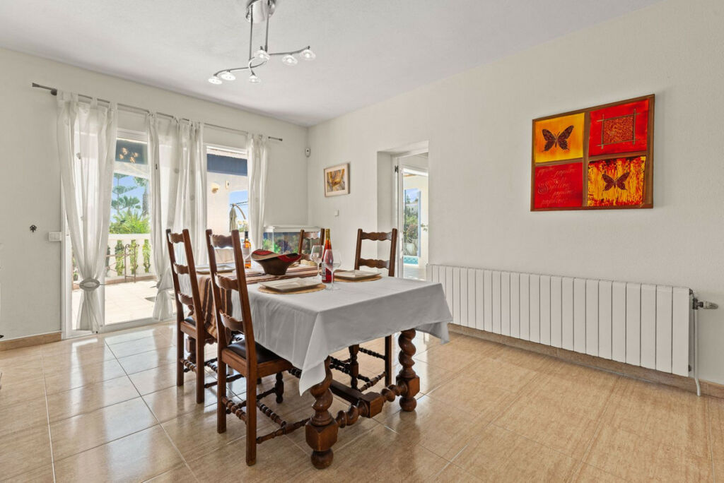 Detached Villa El Campello Alicante - image 24