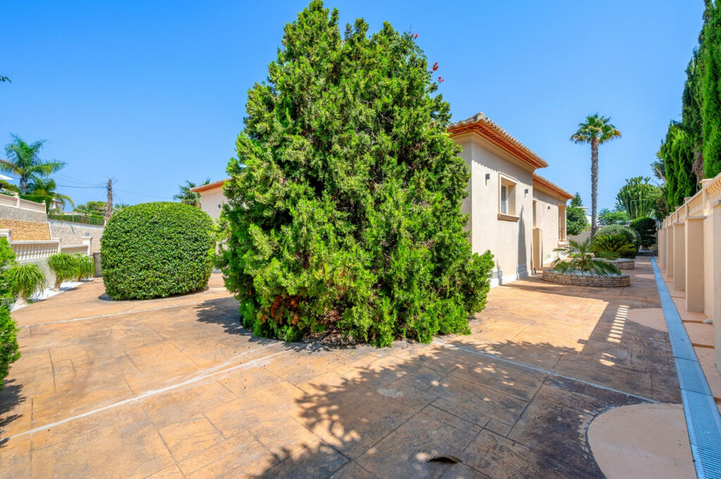 Detached Villa Benissa Alicante - image 24
