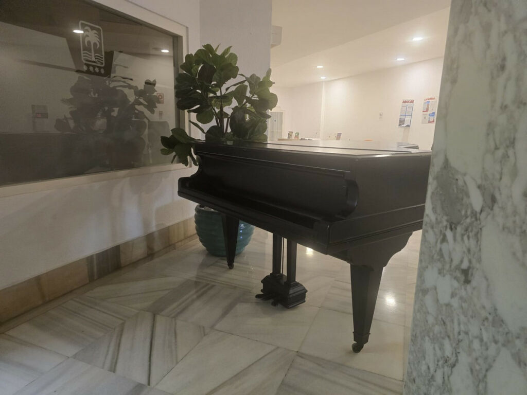 Middle Floor Apartment Fuengirola Málaga - image 24