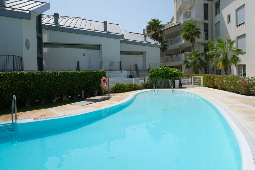 Middle Floor Apartment Fuengirola Málaga - image 24