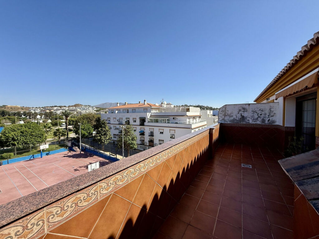 Top Floor Apartment La Cala Málaga - image 24