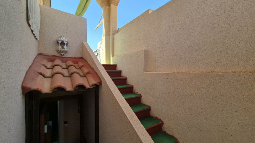 Townhouse Torrevieja Alicante - image 24