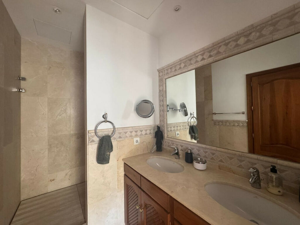 Detached Villa Istán Málaga - image 24