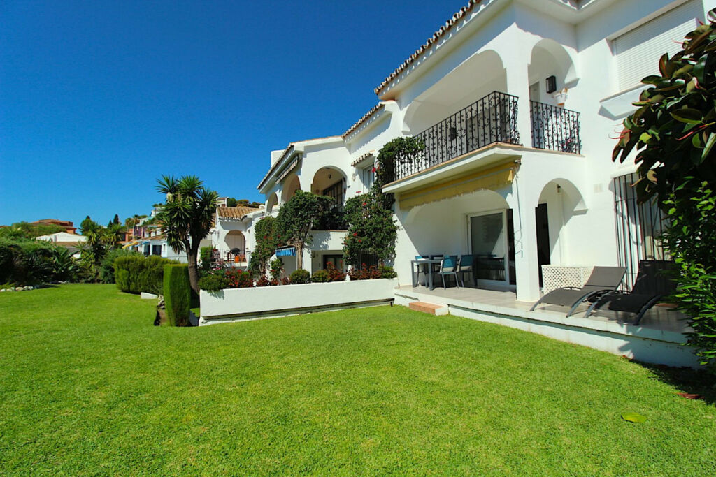 Ground Floor Apartment El Paraiso Málaga - image 24
