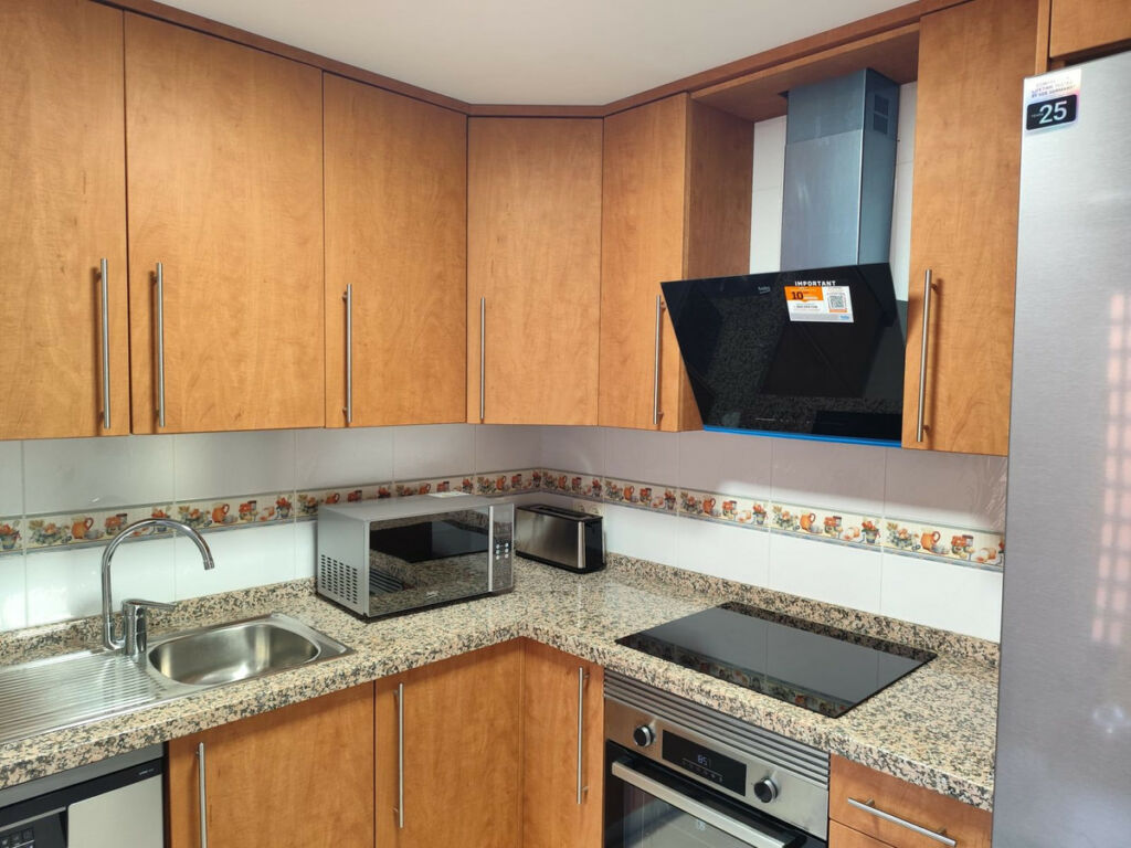 Middle Floor Apartment La Duquesa Málaga - image 18