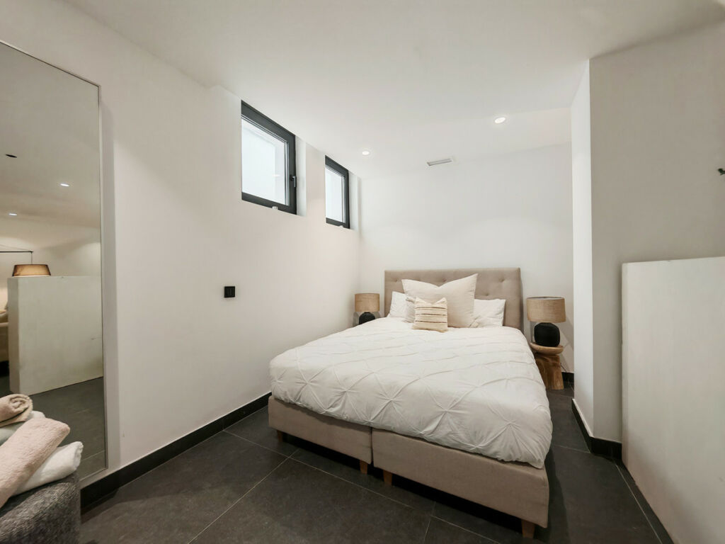 Detached Villa Estepona Málaga - image 26