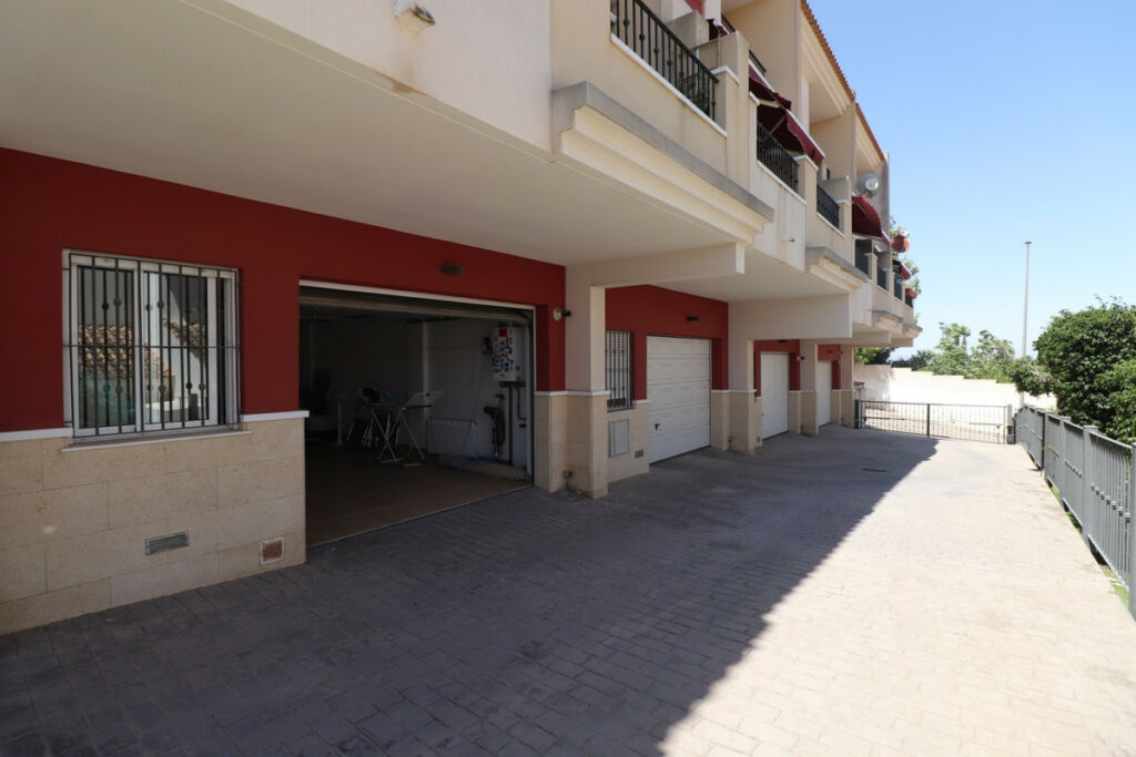 Townhouse Benijofar Alicante - image 25