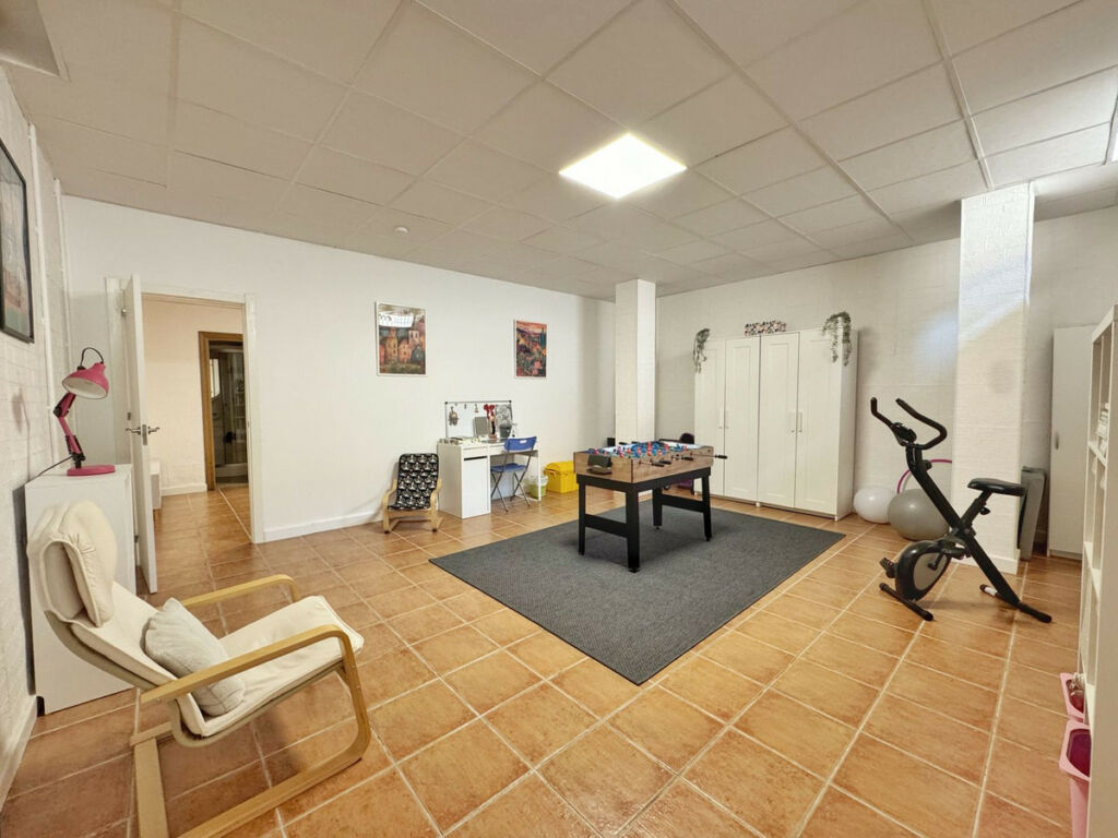Detached Villa Sierrezuela Málaga - image 25