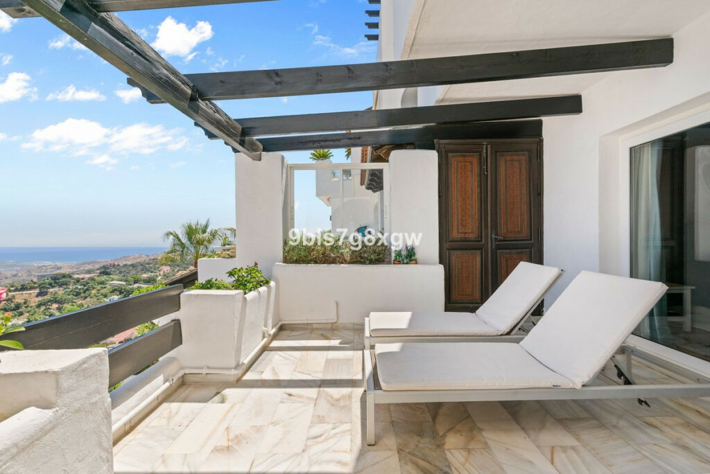 Middle Floor Apartment La Mairena Málaga - image 25