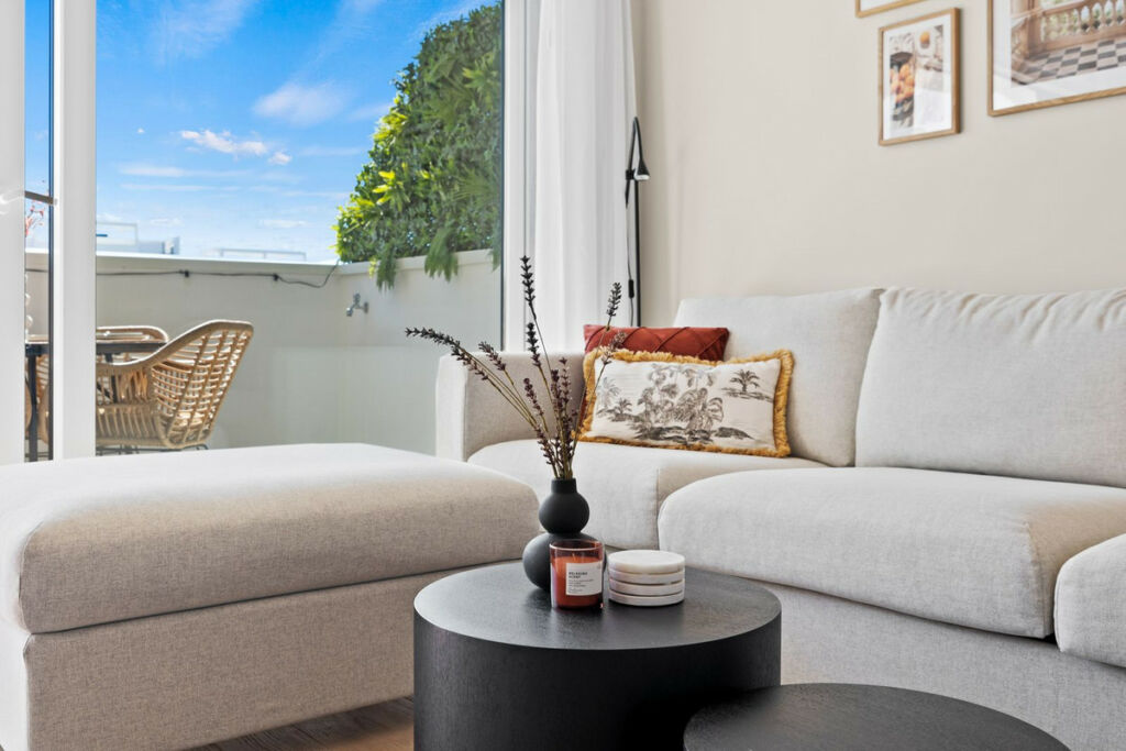 Middle Floor Apartment Estepona Málaga - image 25