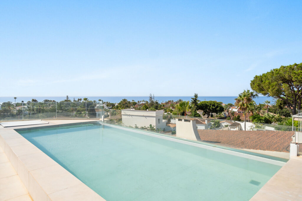 Detached Villa Marbesa Málaga - image 25