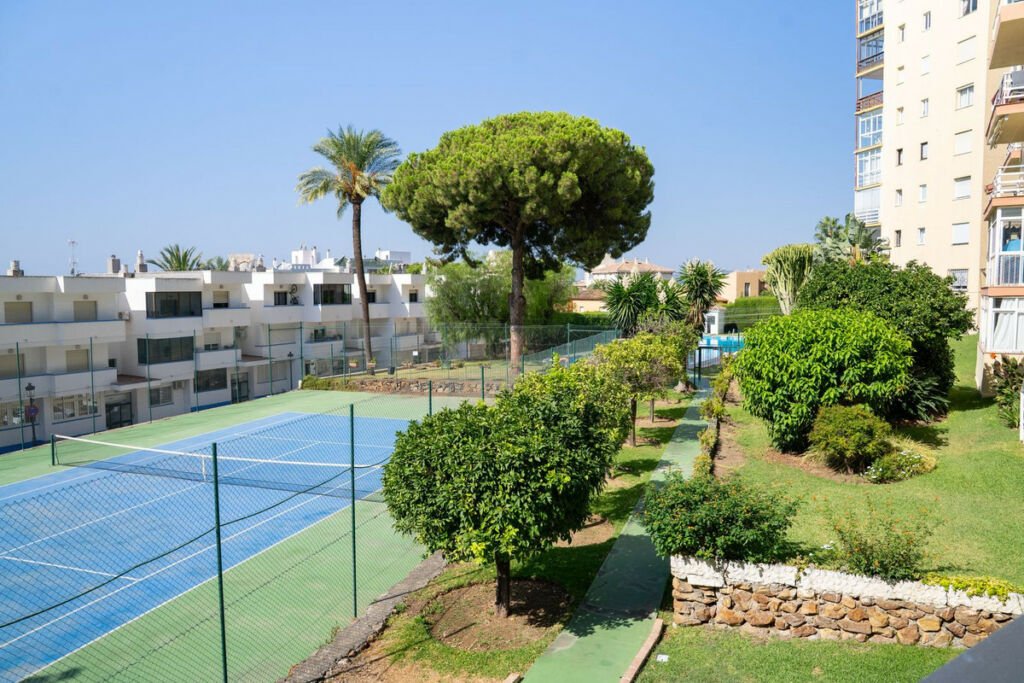 Ground Floor Apartment Estepona Málaga - image 25