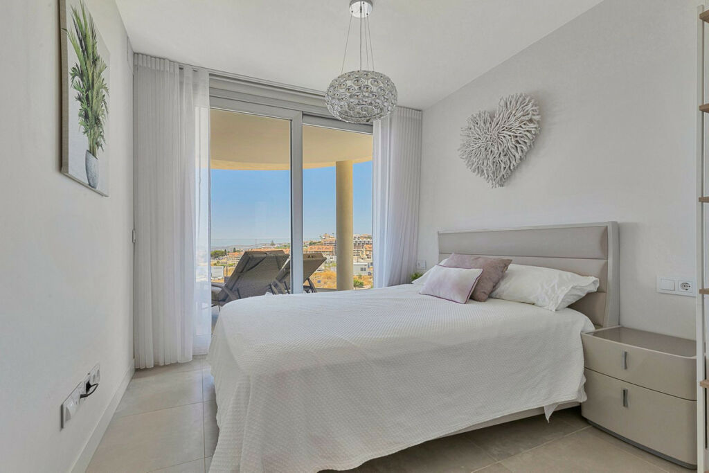 Middle Floor Apartment Fuengirola Málaga - image 25