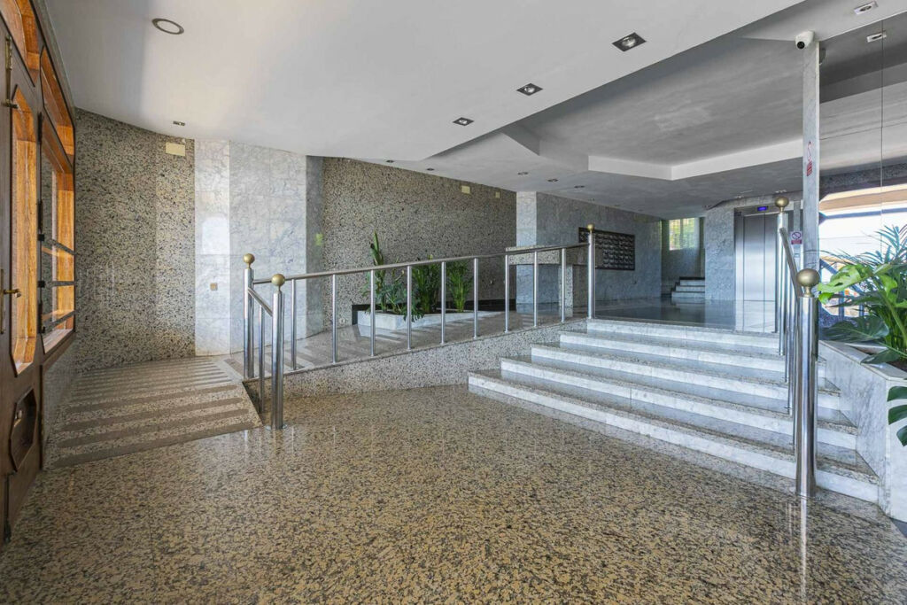 Middle Floor Apartment Fuengirola Málaga - image 25