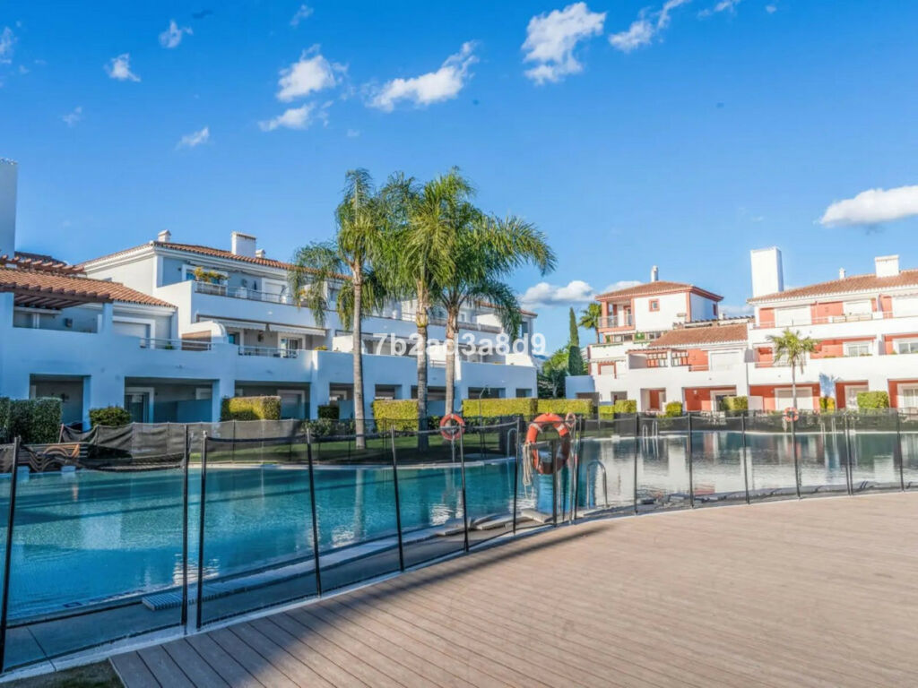 Middle Floor Apartment New Golden Mile Málaga - image 18