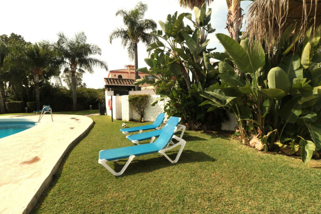 Middle Floor Apartment New Golden Mile Málaga - image 25