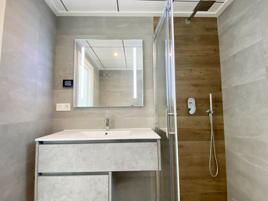 Detached Villa La Campaneta Alicante - image 25
