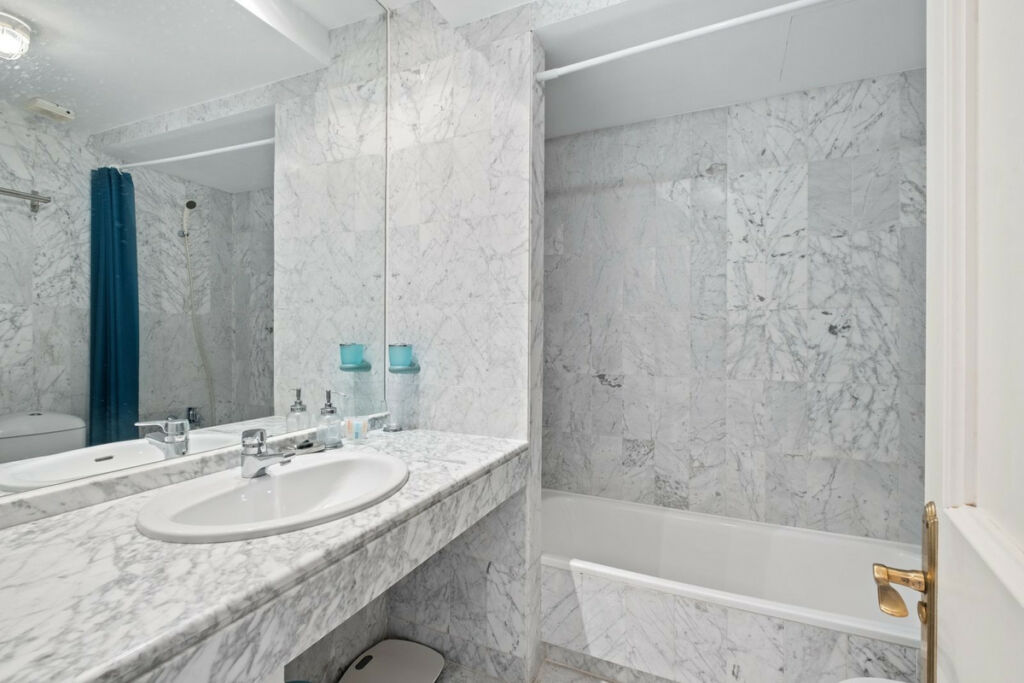 Ground Floor Apartment New Golden Mile Málaga - image 25