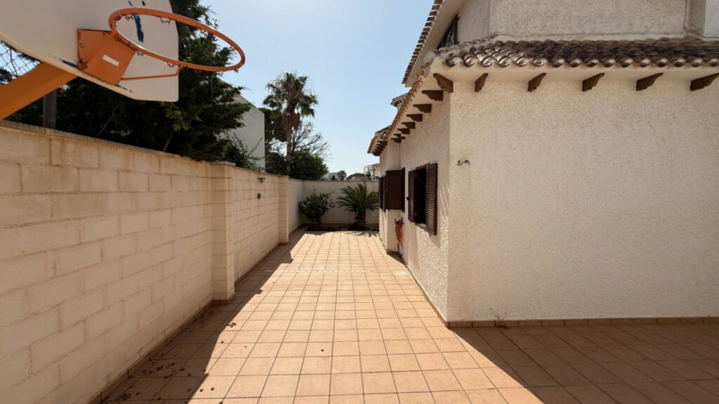 Detached Villa Orihuela Alicante - image 25