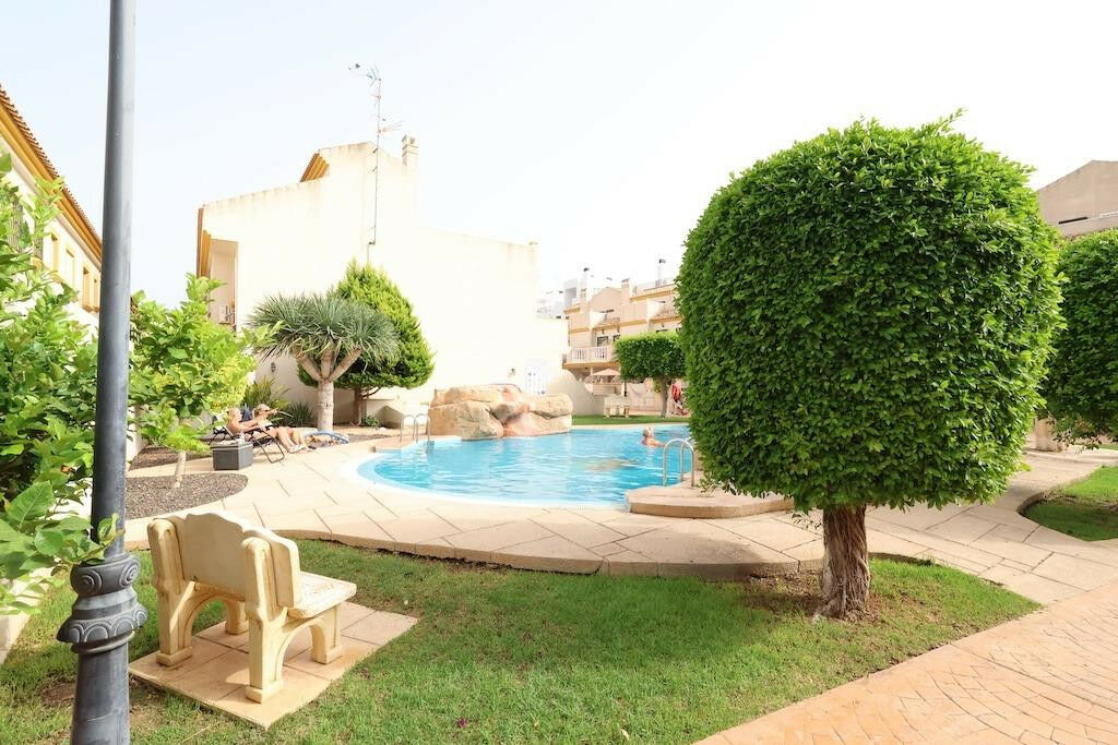 Detached Villa Cabo Roig Alicante - image 25