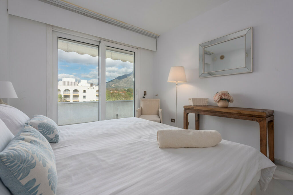 Penthouse Duplex Puerto Banús Málaga - image 25